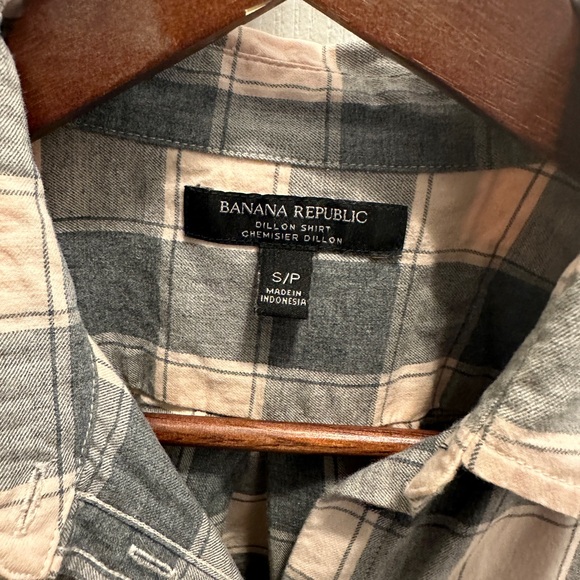 💃🏿LIKE AND GET 30% OFF💃🏿 BANANA REPUBLIC • Women’s plaid shirt - Picture 2 of 5